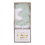 Velas con números de colores