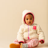 Chamarra estilo Sherpa con cierres Magnéticos color Crema con rosa