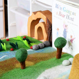 Tapete grande de juego del paisaje de la vida de un oso