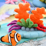 Juguete de coral de arrecife con pez payaso