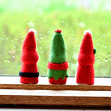 Muñecas "peg dolls" de madera vestidas Santa Claus, señora Claus y duende