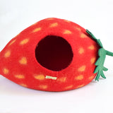 Cueva de lana para gatos "Strawberry"