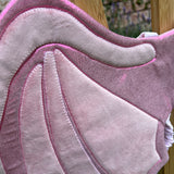 Alas de Dragón Rosas brillantes con manchas de terciopelo rosa