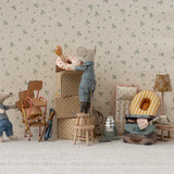 Chair, Mouse - Coral