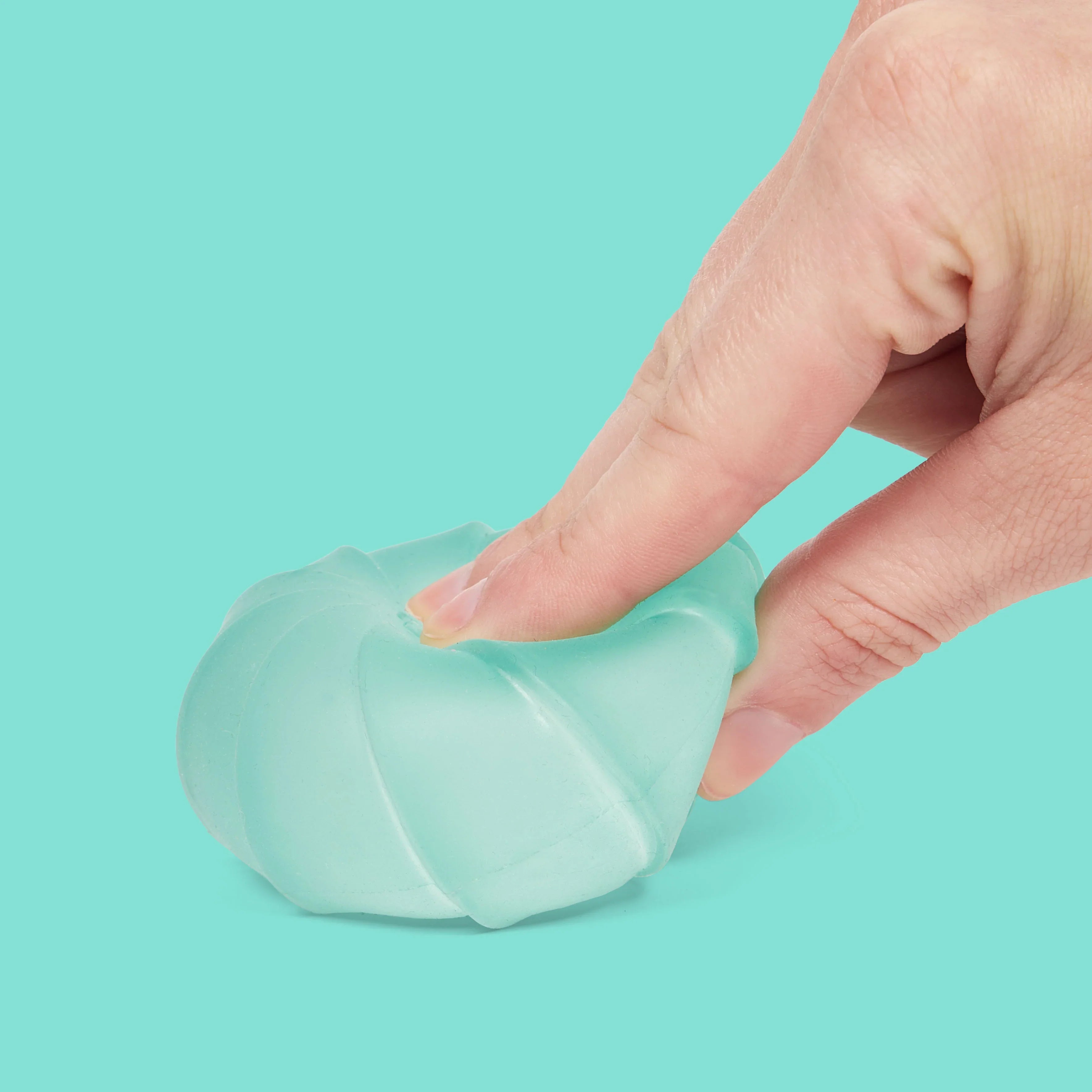 Speks Gump Sea Glass Edge en mano