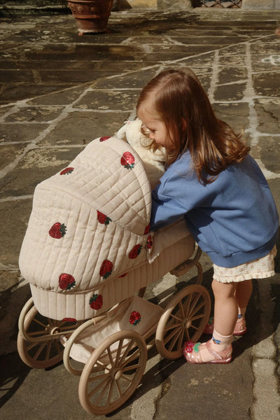 Carriola de Muñecas Minnie Tulle - Estampado Strawberry