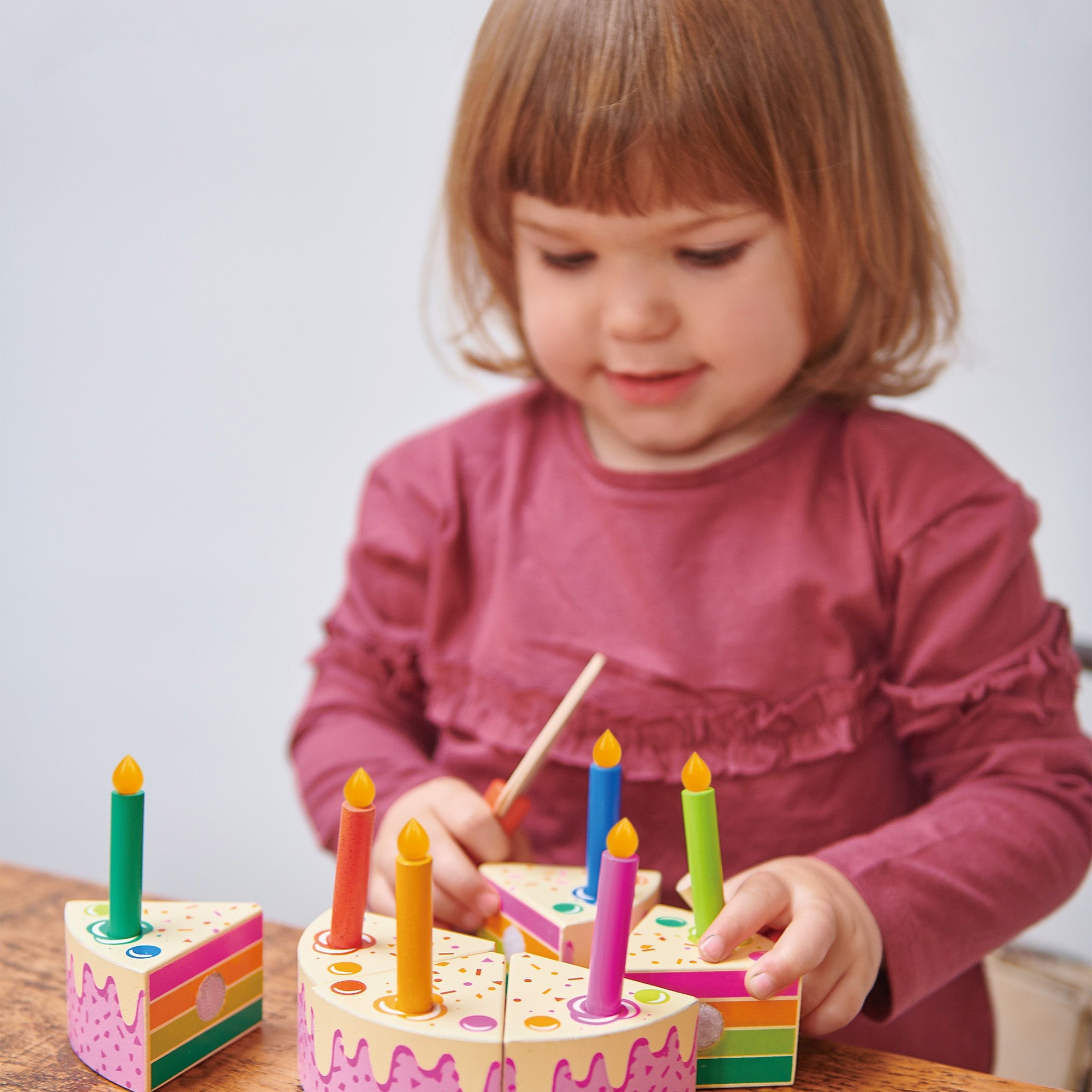 Tarta de cumpleaños arcoíris (Rainbow Birthday Cake) - foto 3