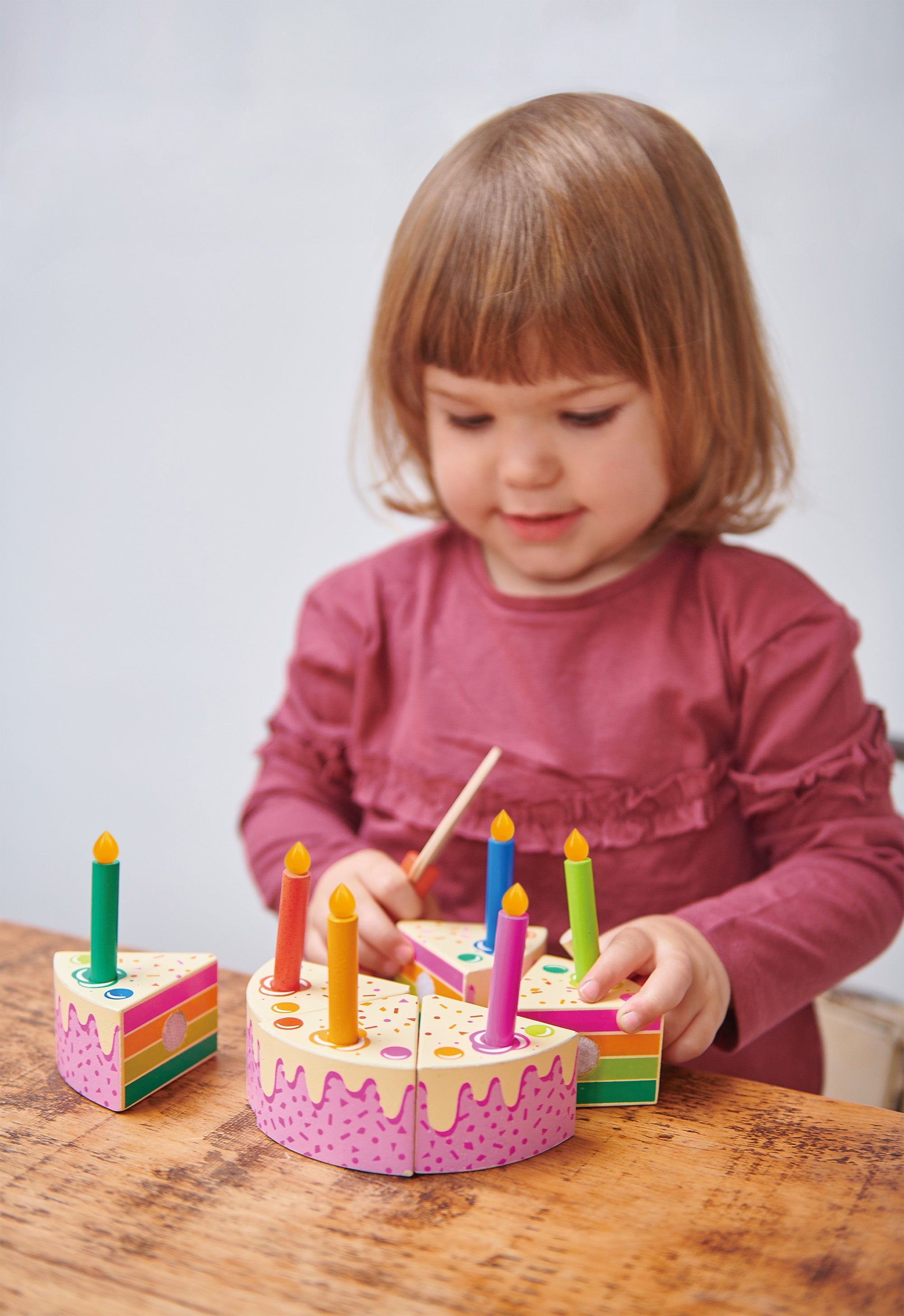 Tarta de cumpleaños arcoíris (Rainbow Birthday Cake) - foto 3