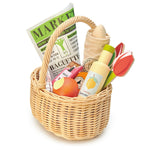 Cesta de mimbre con alimentos (Wicker Shopping Basket)