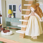 Muñeca Ferne articulada (Ferne Wooden Doll) - foto 3