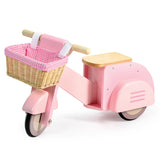Scooter con Canasta