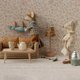 Couch, Mouse - Mable