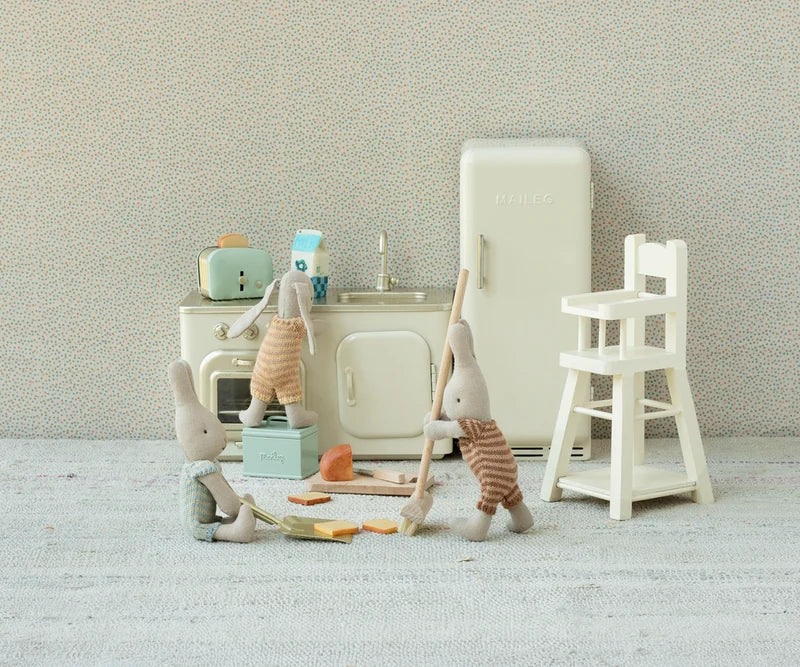 Bread Box w/ Utensils, Miniature - foto 3